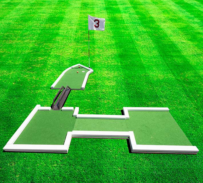 Trade show putt putt rental image