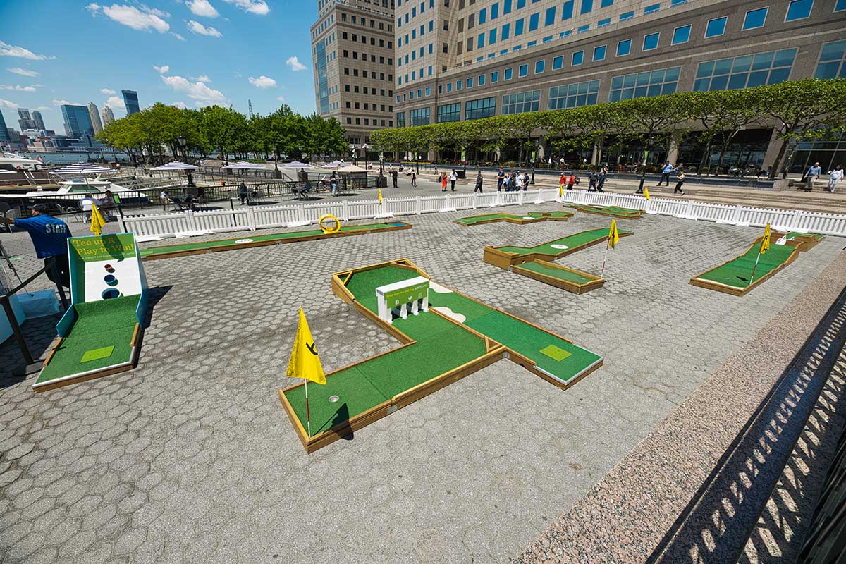 mini golf rentals image