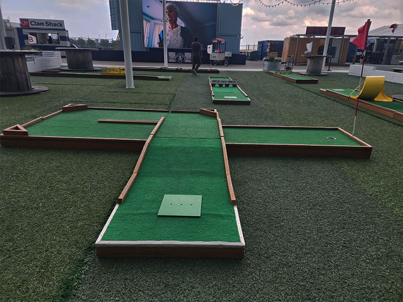 wow mini golf rental image